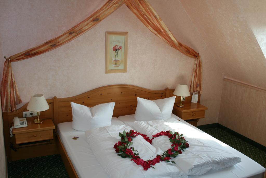 Flessenow Hotel Seewisch מראה חיצוני תמונה
